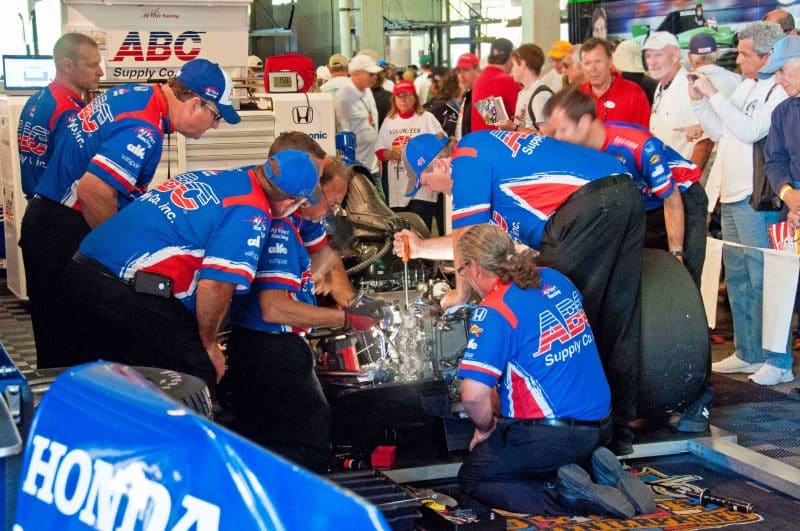 St. Pete Indycar race- AJ Foyt team with major problem just before qualifying